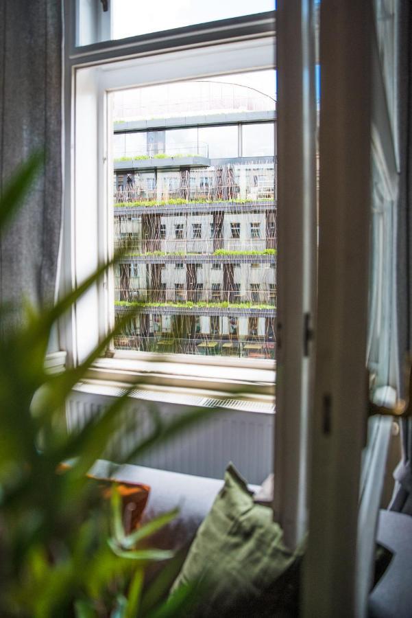 Onefam Old Town Hostel Praha Bagian luar foto