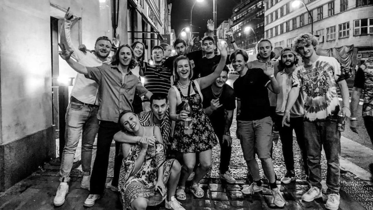 Onefam Old Town Hostel Praha Bagian luar foto